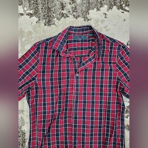 Perry Ellis, small slim-fit, button-up, short sleeve shirt